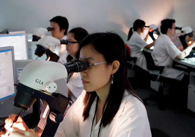 GIA to include colour clarity grades in new lab grown diamond reports
