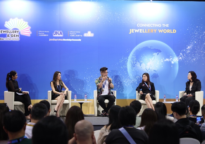 Navigating modern challenges in jewellery design